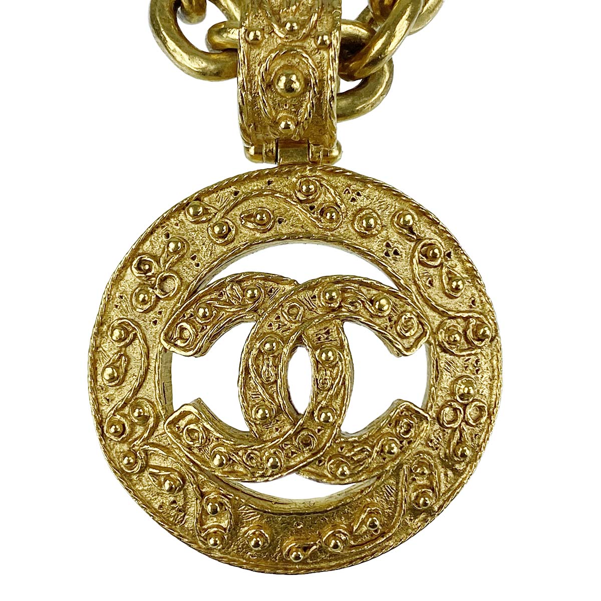 CHANEL CC Logos Gold-tone Gold Necklace 64