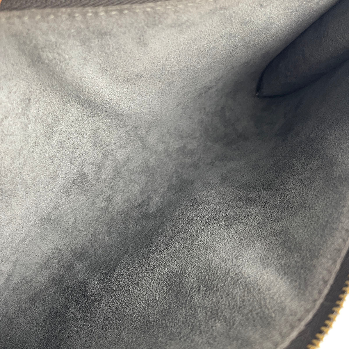 Louis Vuitton Epi Pochette Accessoires Leather Suede Black Handbag 4926