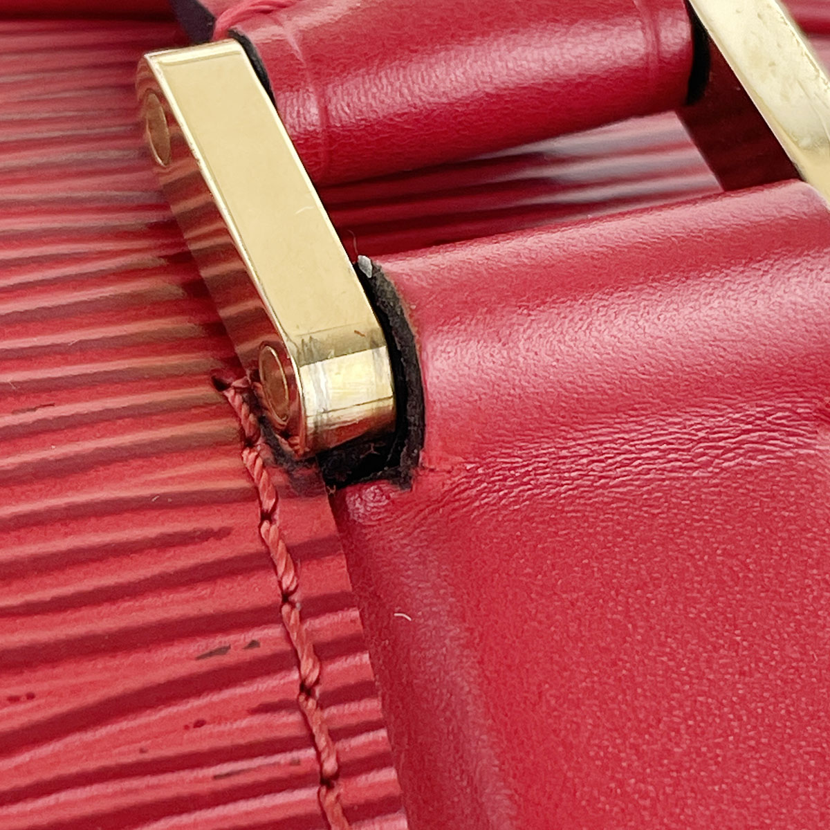 Louis Vuitton Epi Jasmine Leather Suede Red Handbag 4940