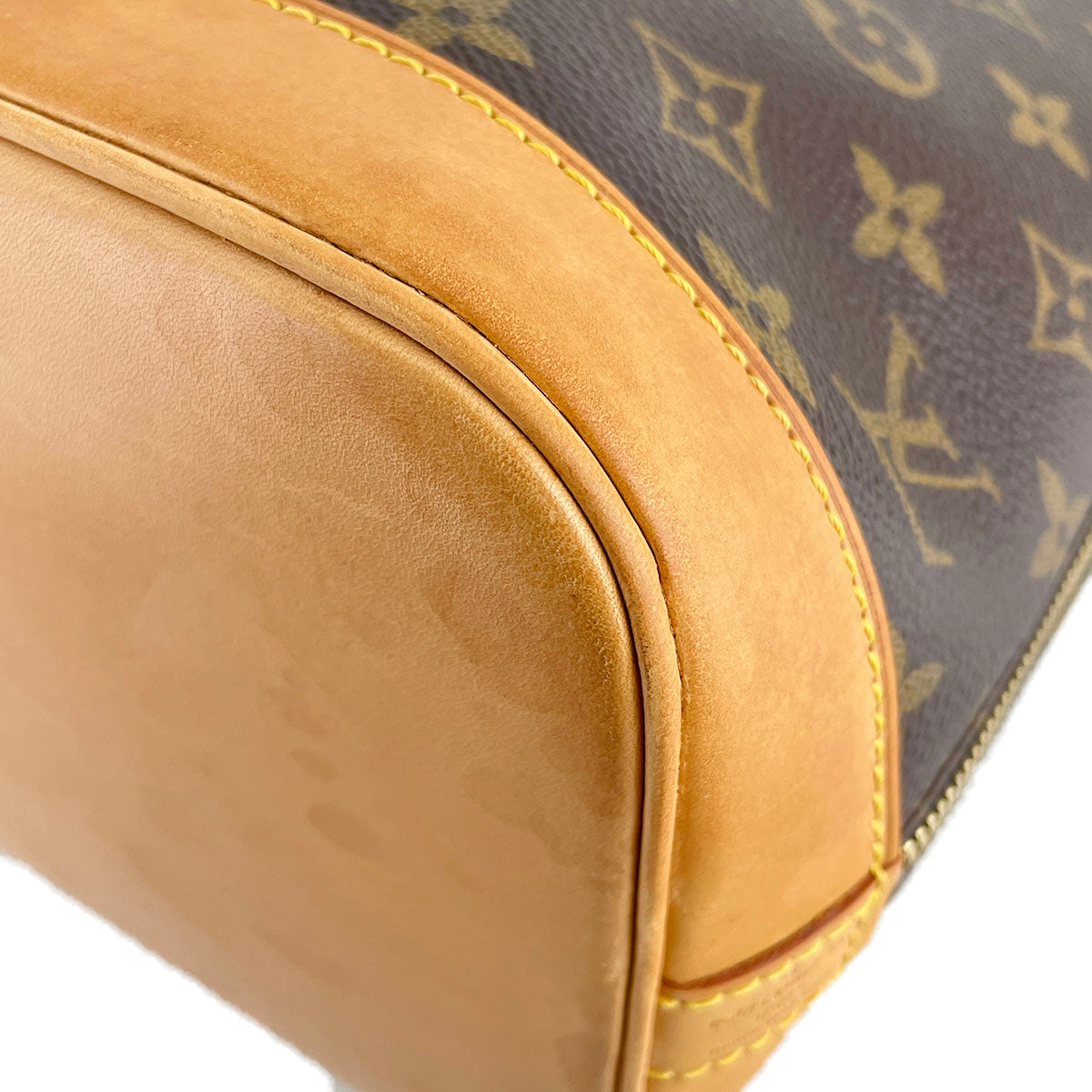 Louis Vuitton Monogram Alma Coated Canvas Fabric Brown Handbag 4881