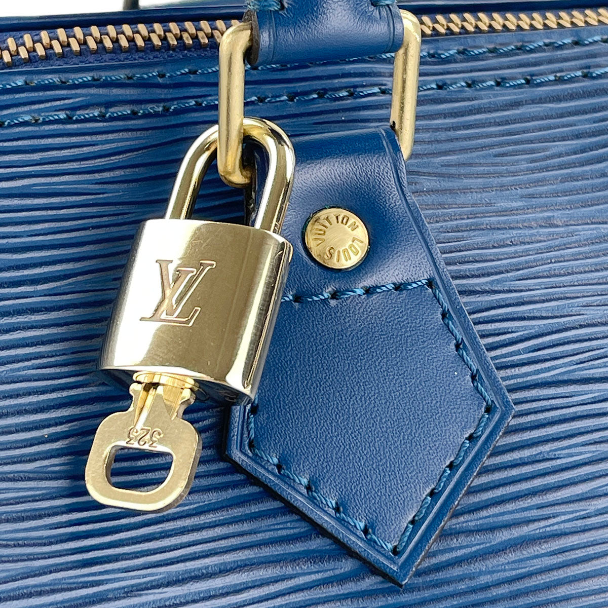 Louis Vuitton Epi Speedy 25 Leather Suede Blue Handbag 4848