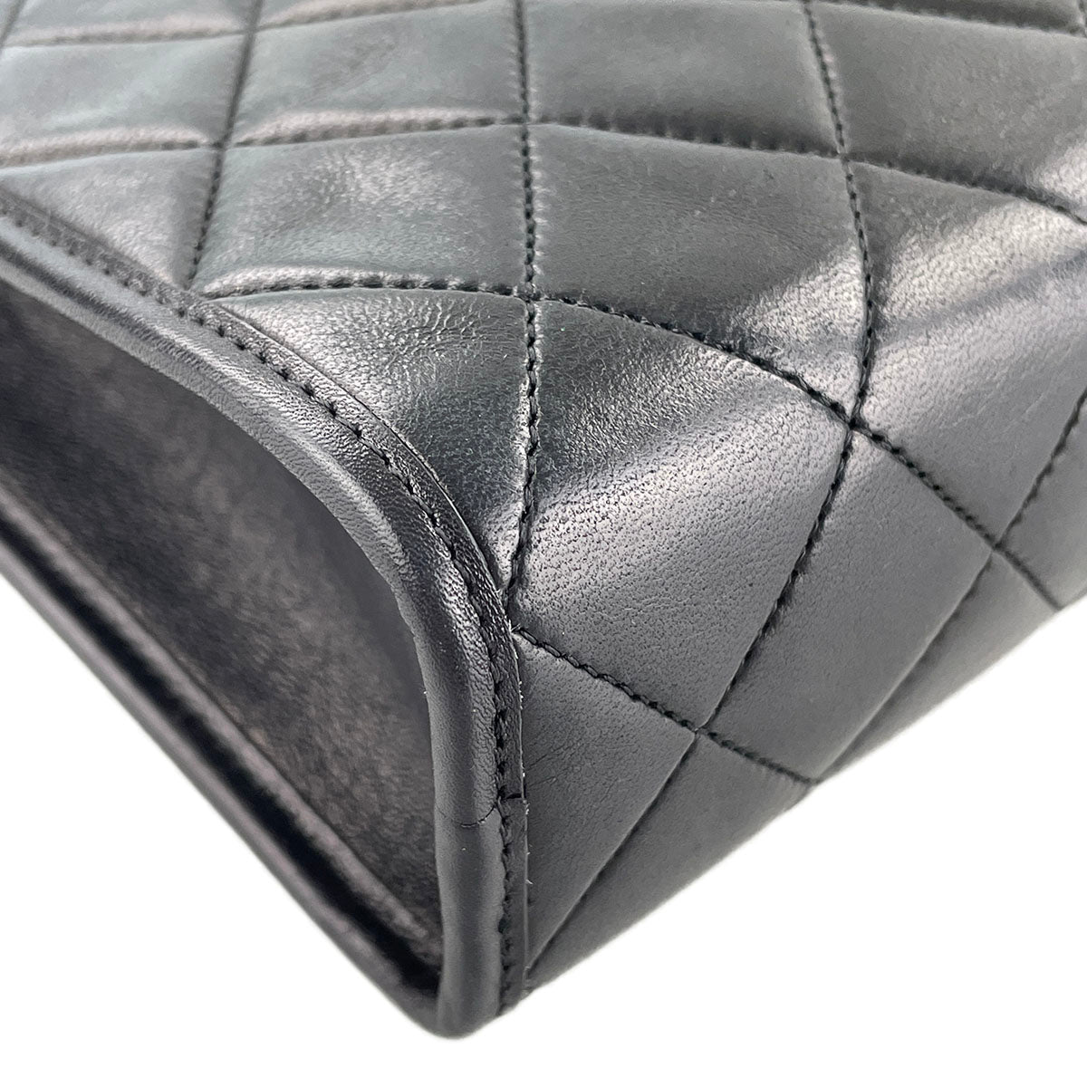 CHANEL Matelasse CC Logos Lambskin Leather Black Clutch bag 4917