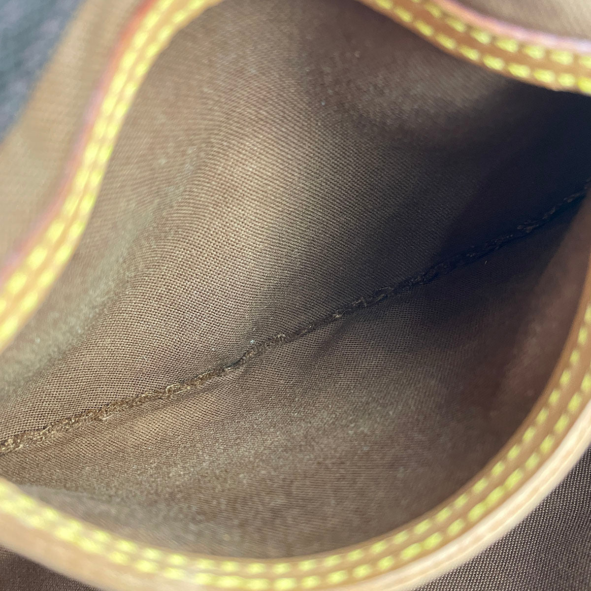 Louis Vuitton Monogram Speedy 25 Coated Canvas Fabric Brown Handbag 4928