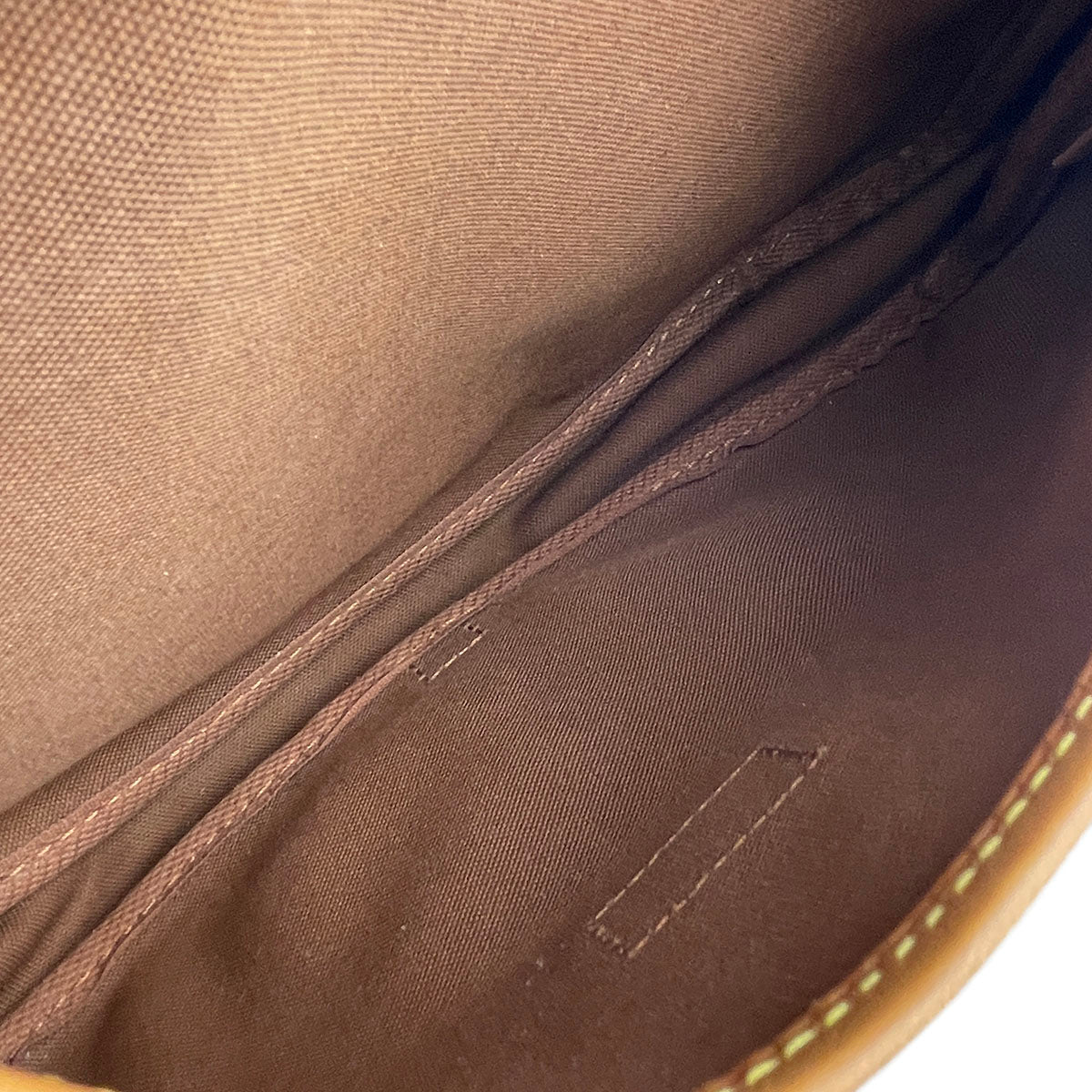 Louis Vuitton Monogram Saumur 30 Coated Canvas Fabric Brown Shoulder bag 4852