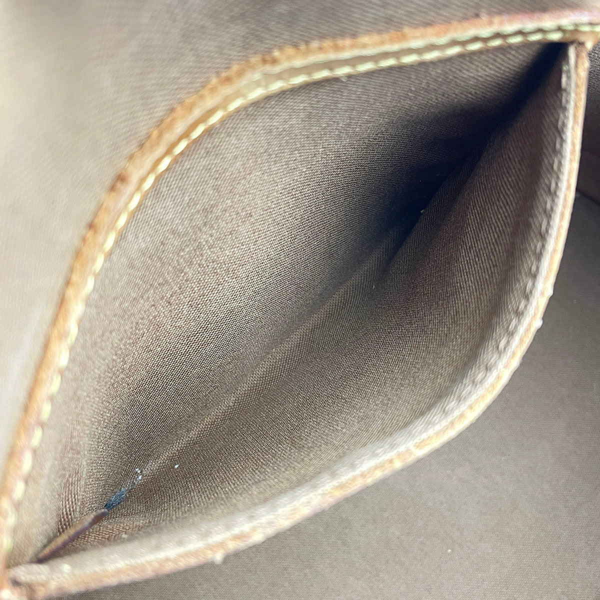 Louis Vuitton Monogram Alma Coated Canvas Fabric Brown Handbag 4913