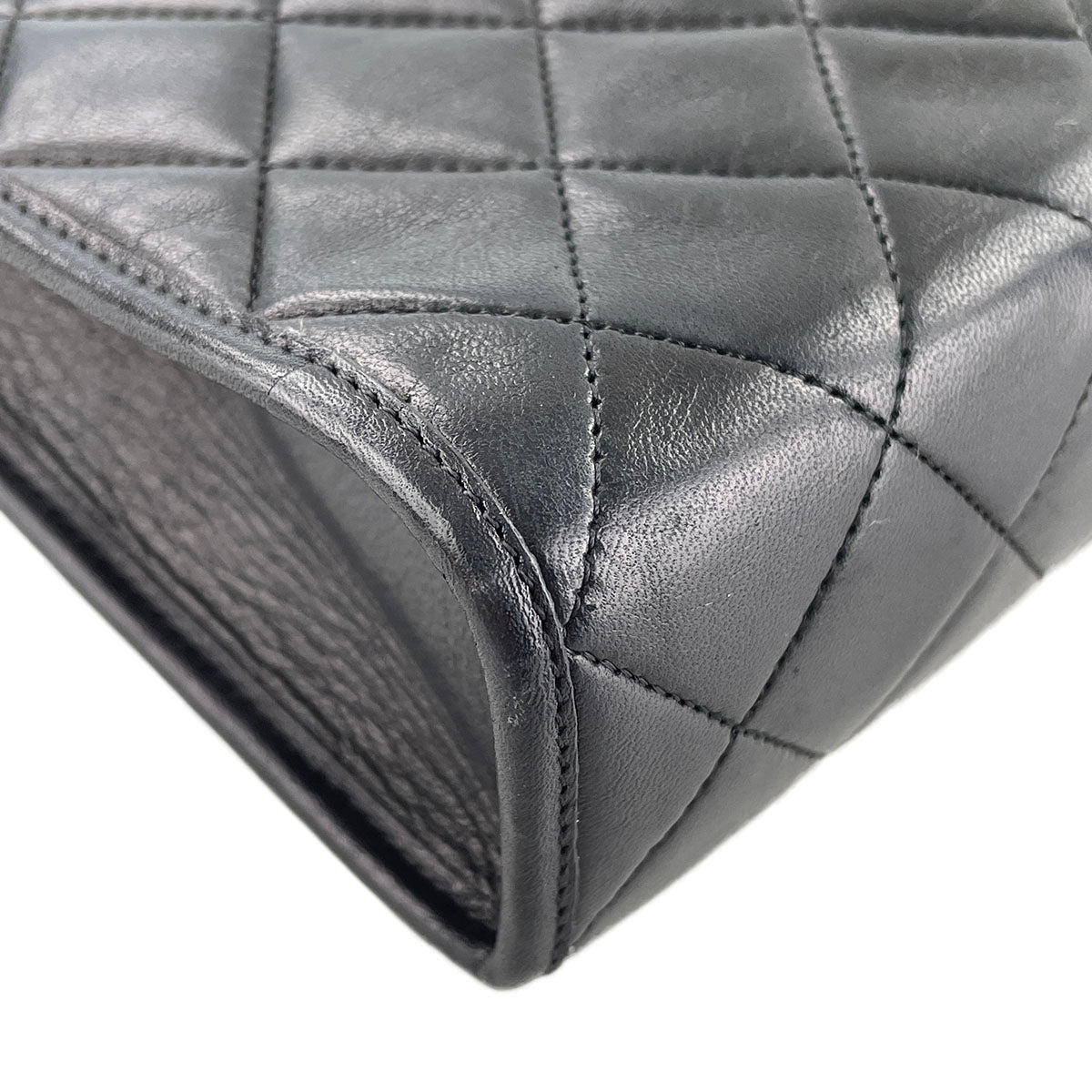 CHANEL Matelasse CC Logos Lambskin Leather Black Clutch bag 4917
