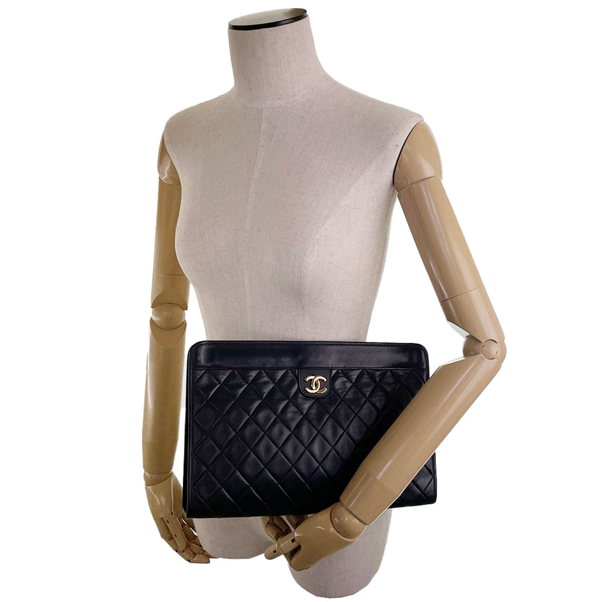 CHANEL Matelasse CC Logos Lambskin Leather Black Clutch bag 4917