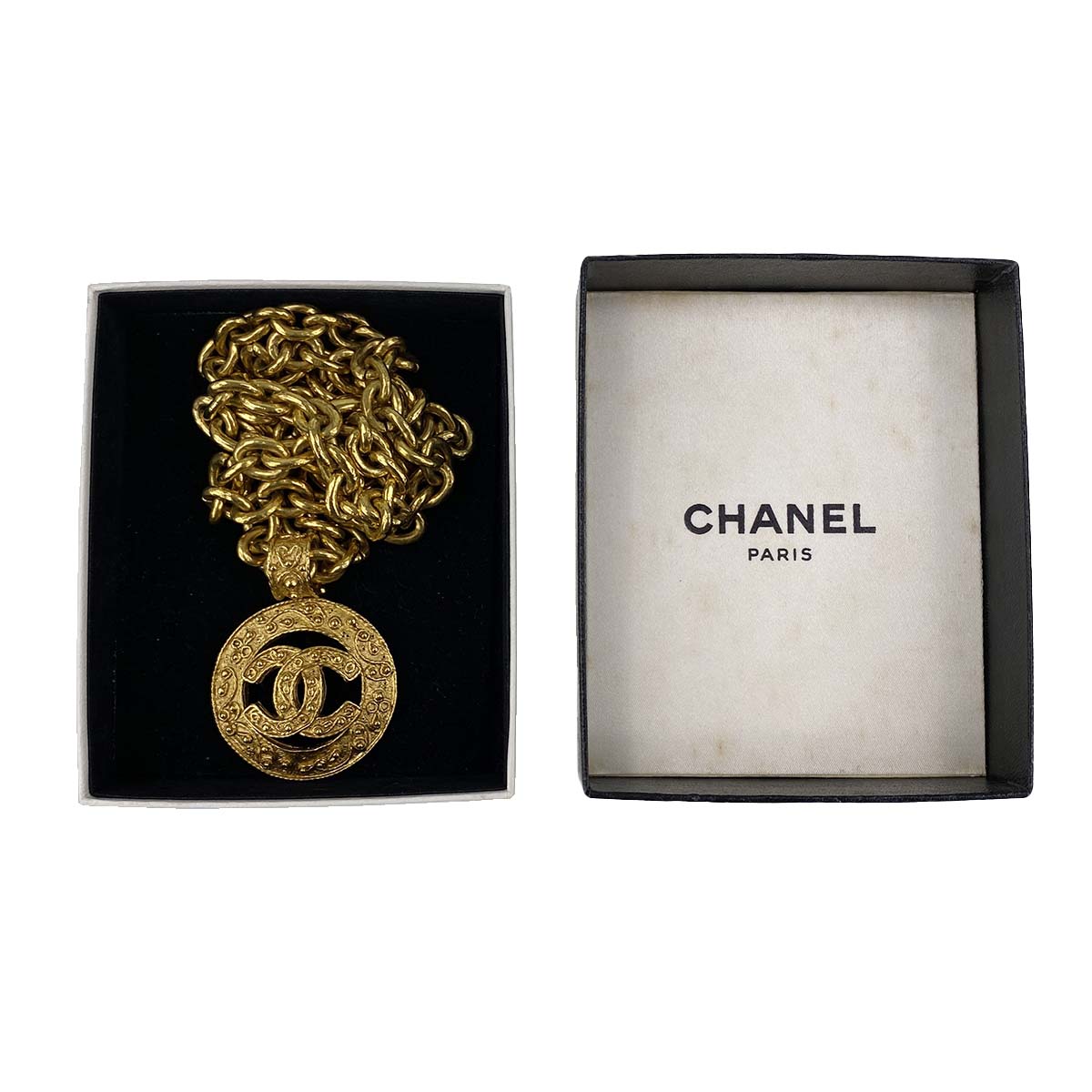 CHANEL CC Logos Gold-tone Gold Necklace 64