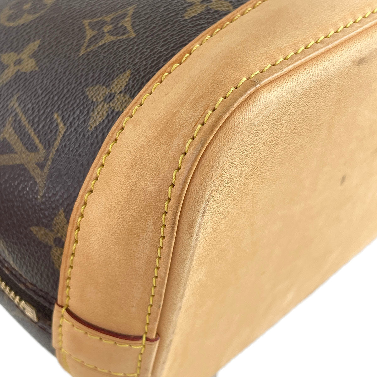 Louis Vuitton Monogram Alma Coated Canvas Fabric Brown Handbag 4913